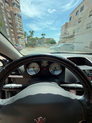 Peugeot 207cc 1.6hdi 2009
