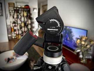 Trípode Manfrotto Profesional