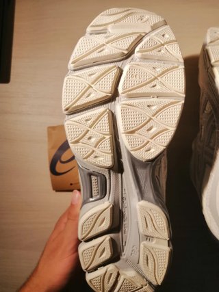Asics Beige/Gris Zapatillas talla 42