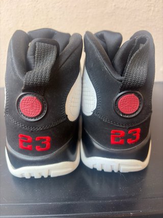 Jordan 9 Retro Space Jam Negro Blanco