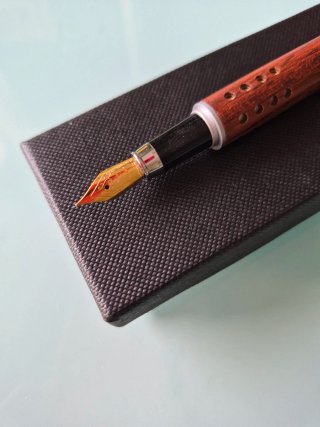 Penna Stilografica Hachette Cristalli Swarovski
