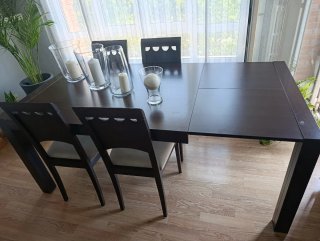 Mueble salón y mesa comedor con 4 sillas