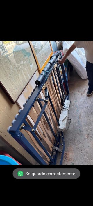 Cama geriátrica articulada motorizada