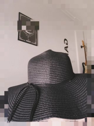 Sombrero de ala ancha negro