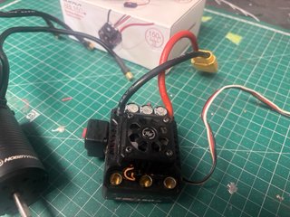 Combo Hobbywing Quicrun 8BL150 y motor 4274
