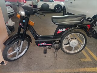 Vespino NLX Negra Clásica