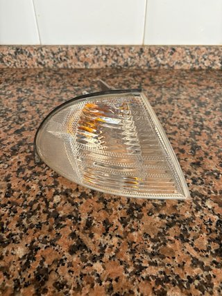 Intermitente derecho BMW E46