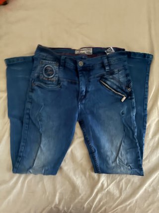 Pantalones vaqueros azules con cremallera