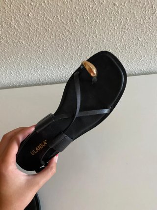 Sandalias negras Ulanka