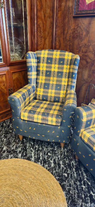 Conjunto 2 sillones tela cuadros azul y amarillo