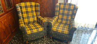 Conjunto 2 sillones tela cuadros azul y amarillo