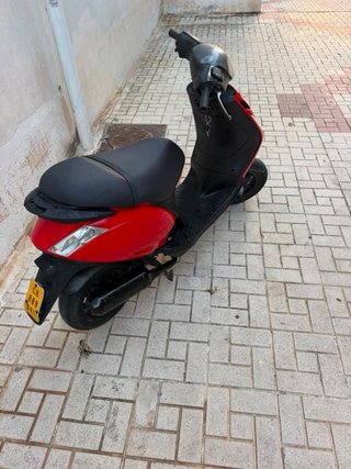 Piaggio Zip 2t Roja