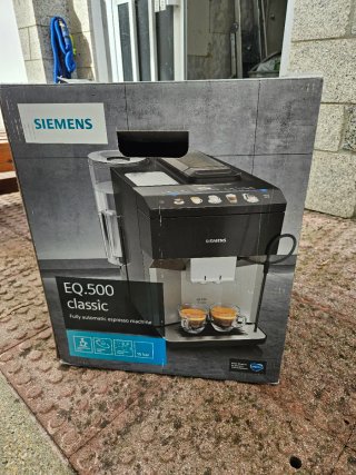 Cafetera Siemens EQ.500 Classic Negra