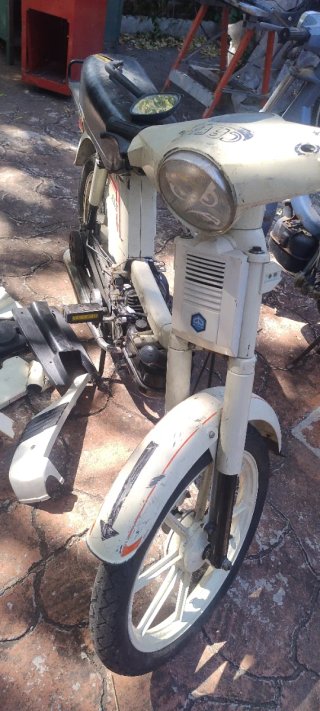 Vespino NL Blanca  y SC Azul....sin documentación