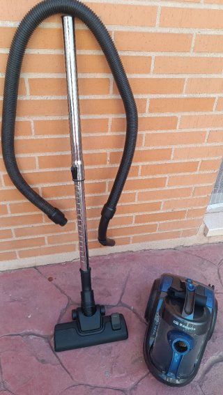 Aspiradora Orbegozo AP 8020 Ciclónica