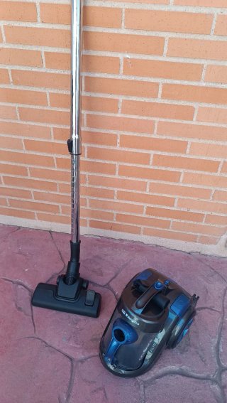 Aspiradora Orbegozo AP 8020 Ciclónica