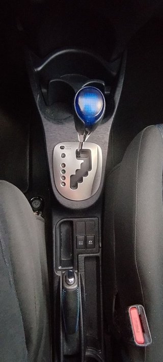 Toyota Yaris 5p Híbrido Active