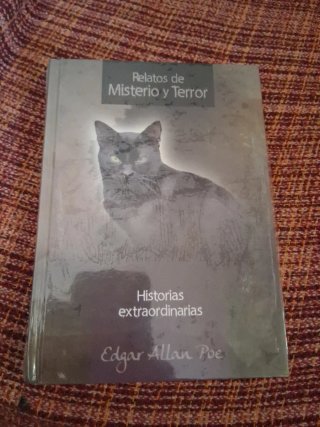 5 libros .relatos de misterio y terror