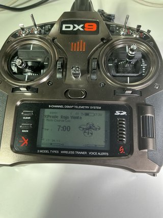 Emisora Spektrum DX9 con maletín