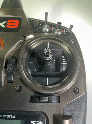 Emisora Spektrum DX9 con maletín