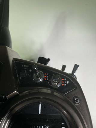 Emisora Spektrum DX9 con maletín