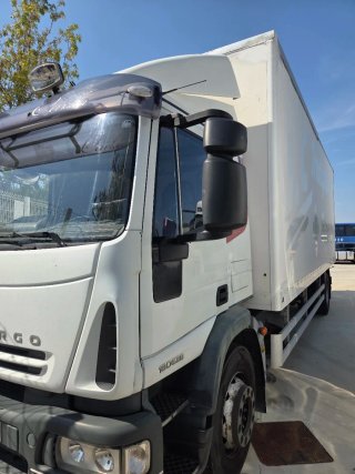 Camion rigido de 18000 MMA,18 PALETES, por 12,000€