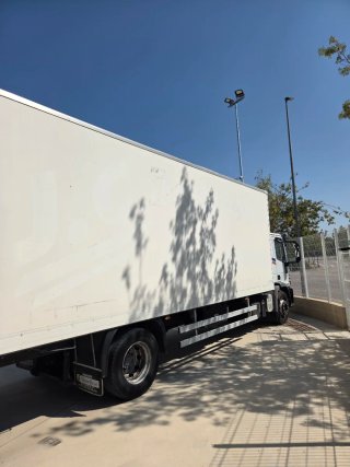 Camion rigido de 18000 MMA,18 PALETES, por 12,000€