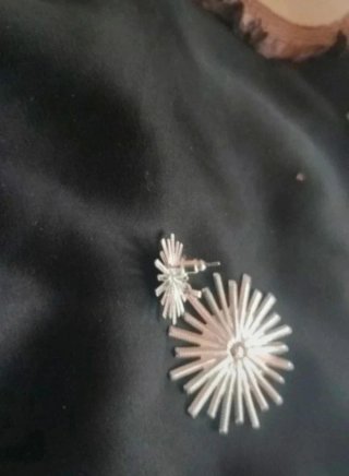 Pendientes largos plateados