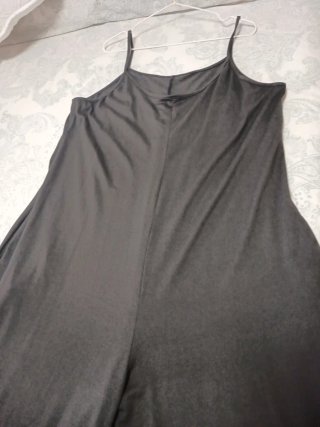 Mono de tirantes negro mujer