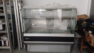 Nevera expositora charcutería 124cm