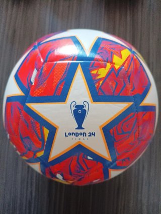 Balón Champions League Final London 24