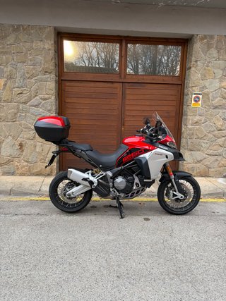 Ducati Multistrada 1260 Enduro Roja y Blanca