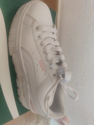 Tenis Puma Blancos y Rosas