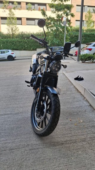 Honda CL 500 Negra y Marrón