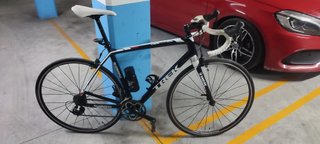 Bicicleta Carretera Trek Montada en 105