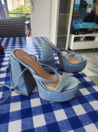 Sandalias Arezzo Talla 38 EUR