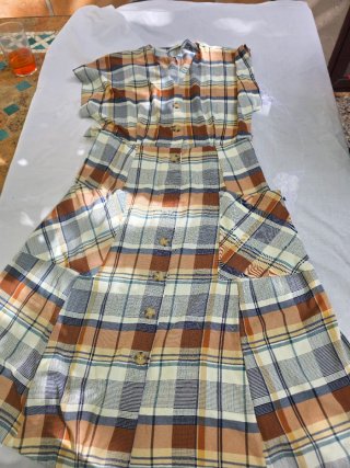 Vestido midi de verano a cuadros