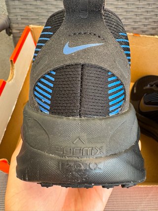 Nike Vomero 18 Black/GameRoyal HM6803-013 Talla 45
