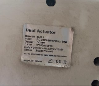 Cama articulada eléctrica con motor dual y mando