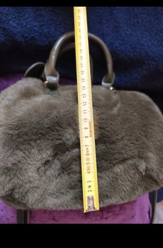 Bolso pelo Stradivarius caqui