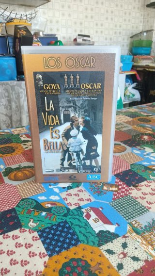 Película VHS La Vida es Bella