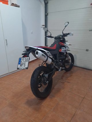 Aprilia Supermoto Moto