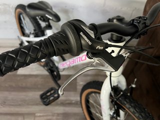 MEGAMO 20"GO
