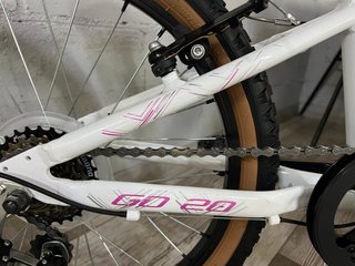 MEGAMO 20"GO