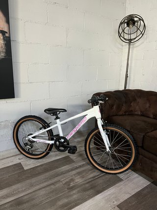 MEGAMO 20"GO