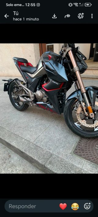 Zontes 125 Naked Negra/Roja