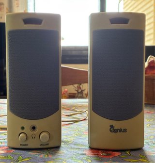 Altavoces Genius Beige/Gris y azul para PC/MAC