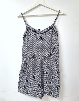 Mono corto estampado geométrico
