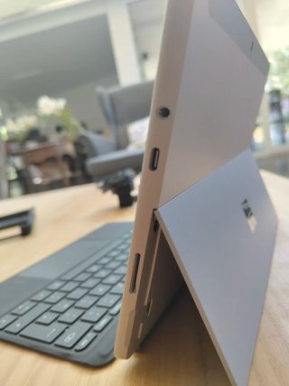 Microsoft Surface Go 4 128GB 8GB RAM