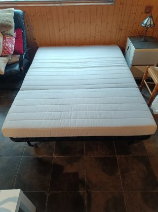 Sofá Cama IKEA 2 Plazas. Funda de tela beige.